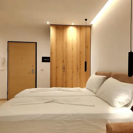 Apartment Perandori Old *