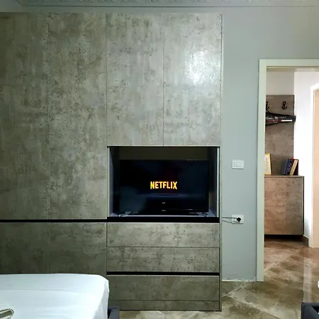 Perandori Old Apartment Vlore