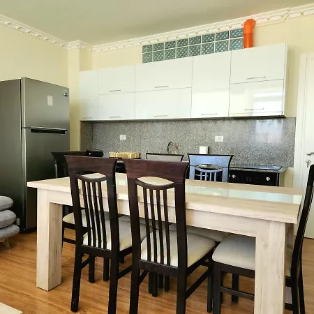 Apartment Perandori Old *