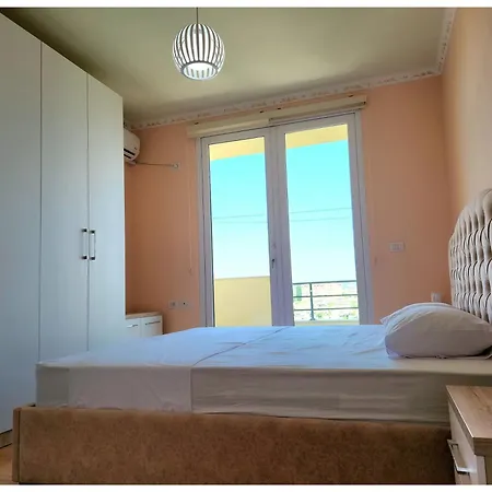 Perandori Old Apartman *